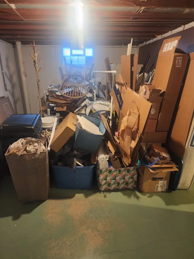 Roll-off dumpster container at job site for Construction Dumpster Rental in Lake Oswego